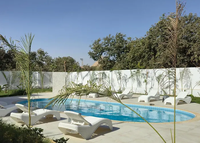 Nakhil Pyramids Resort