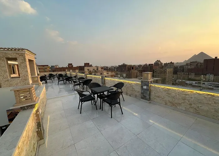 Sun 3 Pyramids View Hotel